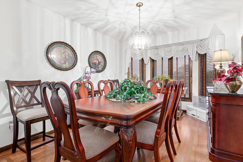 4936 Poppy Ln, Edina, MN 55435