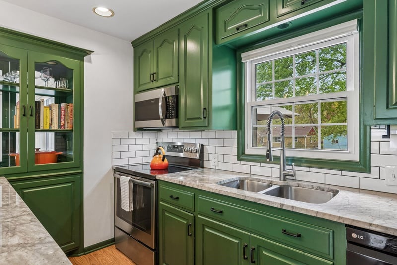 418 Tyler Ave S, Edina, MN 55343