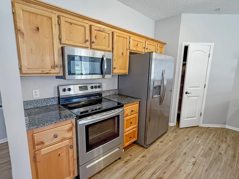 194 Shetland Ln, Lino Lakes, MN 55014