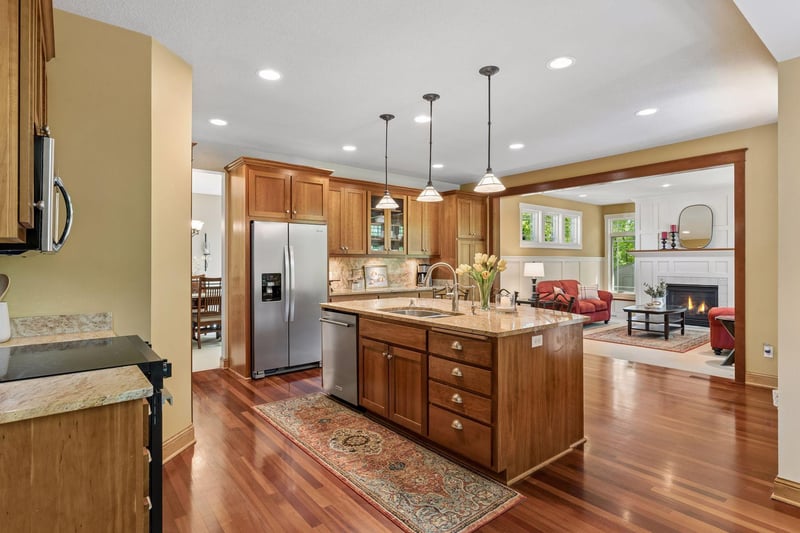 3716 Falcon Way, Eagan, MN 55123