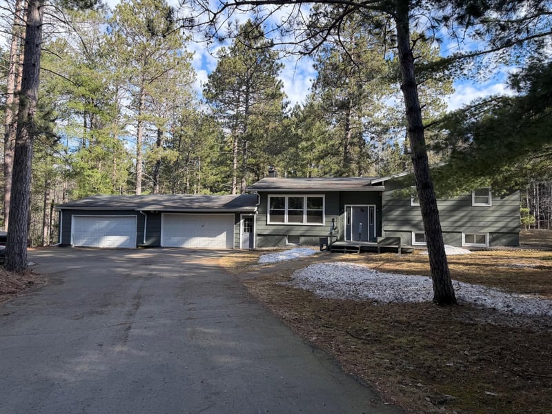 7428 Donnywood Cir E, Britt, MN 55710