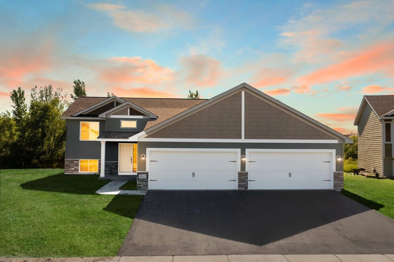 3262 Nottingham Rd S, Saint Cloud, MN 56301