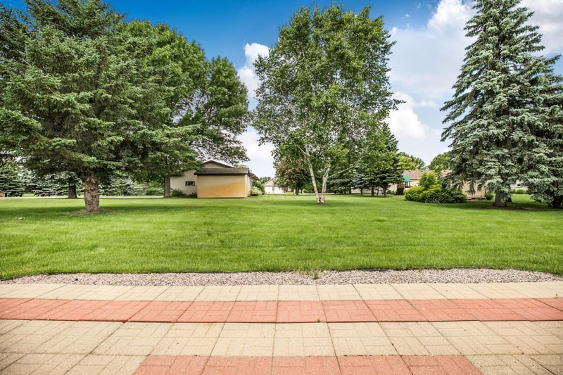 483 Voyager Dr, Alexandria, MN 56308