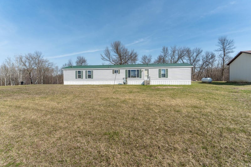 28162 Redhead Dr, Underwood, MN 56586