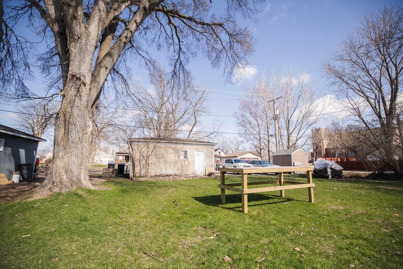107 E 4th St, Morris, MN 56267