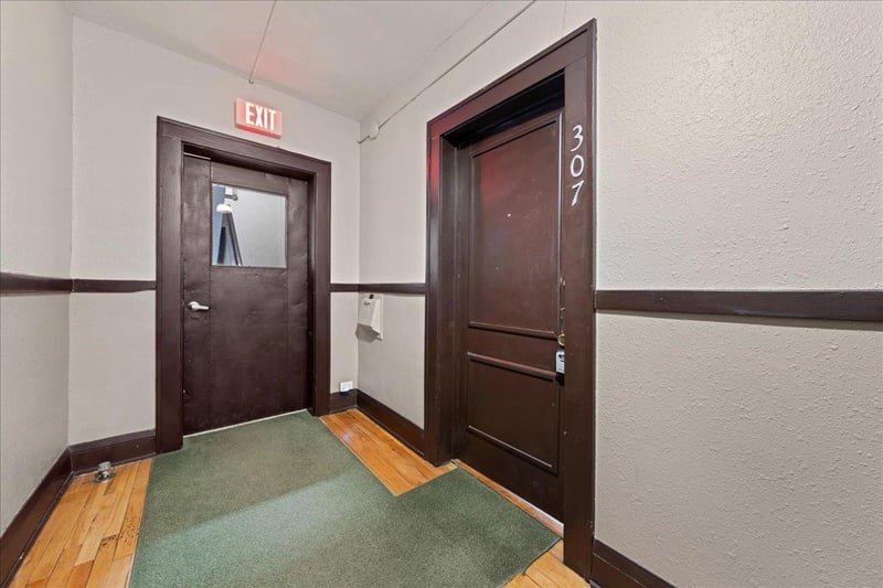 1901 Stevens Ave #307, Minneapolis, MN 55403