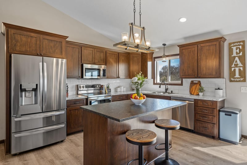 375 29th Ave SE, Saint Cloud, MN 56304