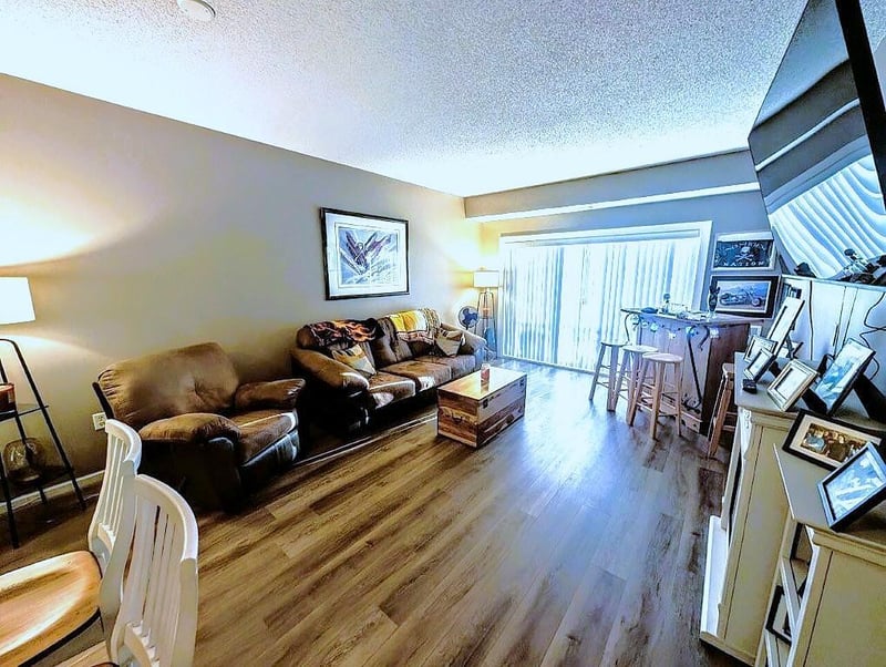 2231 Penn Pl #316, North Saint Paul, MN 55109