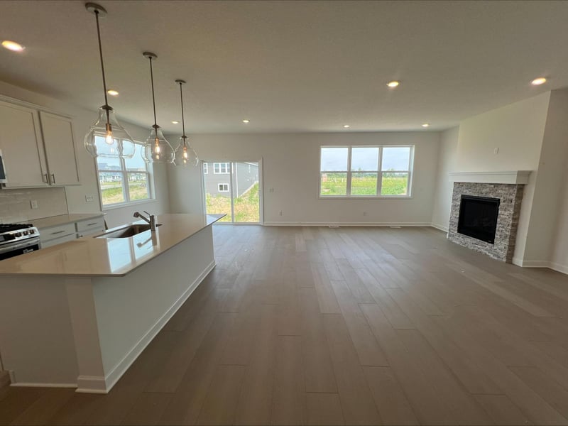 2147 Pepin Dr, Lino Lakes, MN 55038