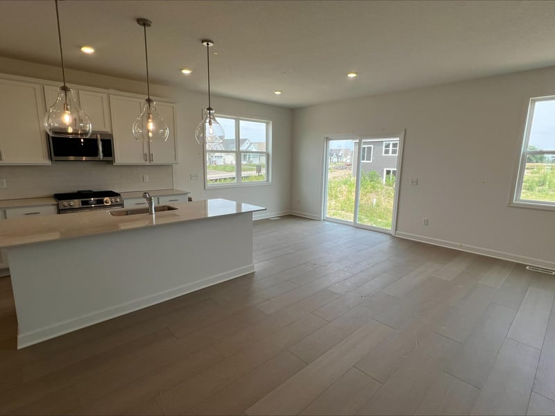 2147 Pepin Dr, Lino Lakes, MN 55038