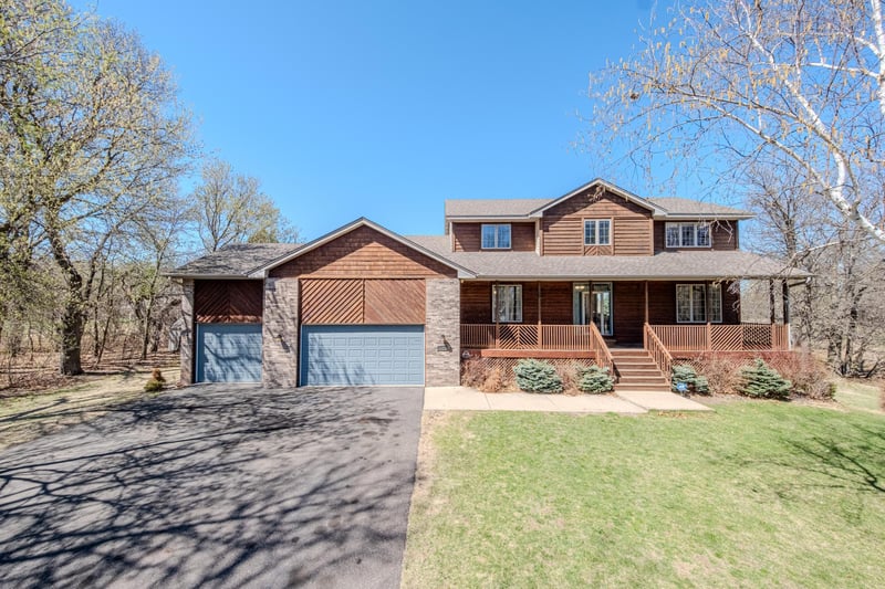 25164 Lincoln Dr NE, Isanti, MN 55040