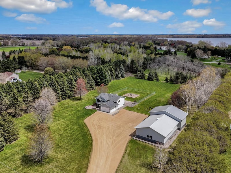 26807 James Ave, Chisago City, MN 55013