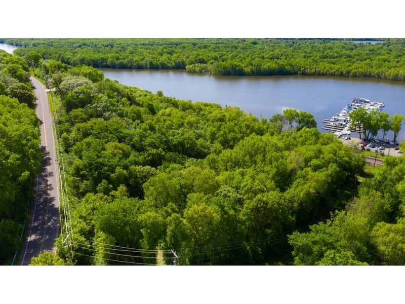 12991 Point Douglas Dr S, Hastings, MN 55033