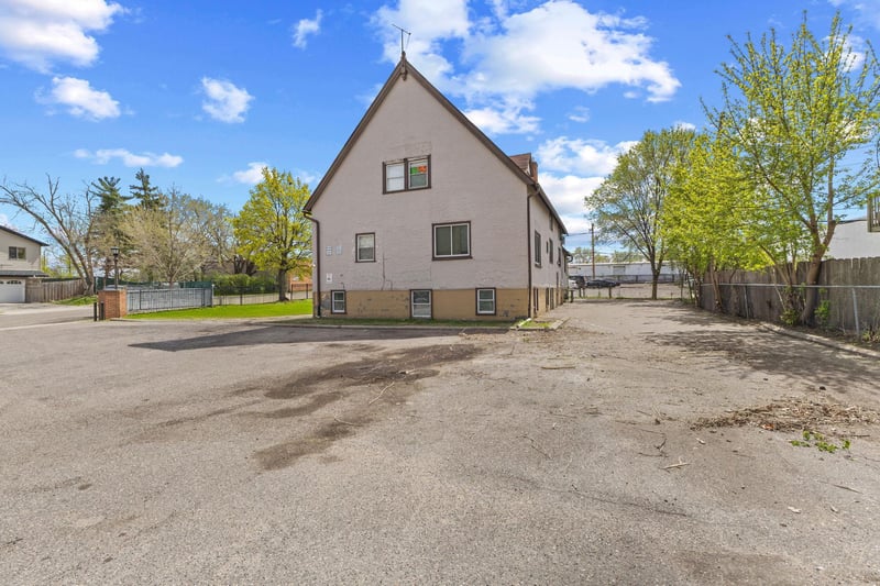 765 Jackson St, Saint Paul, MN 55117