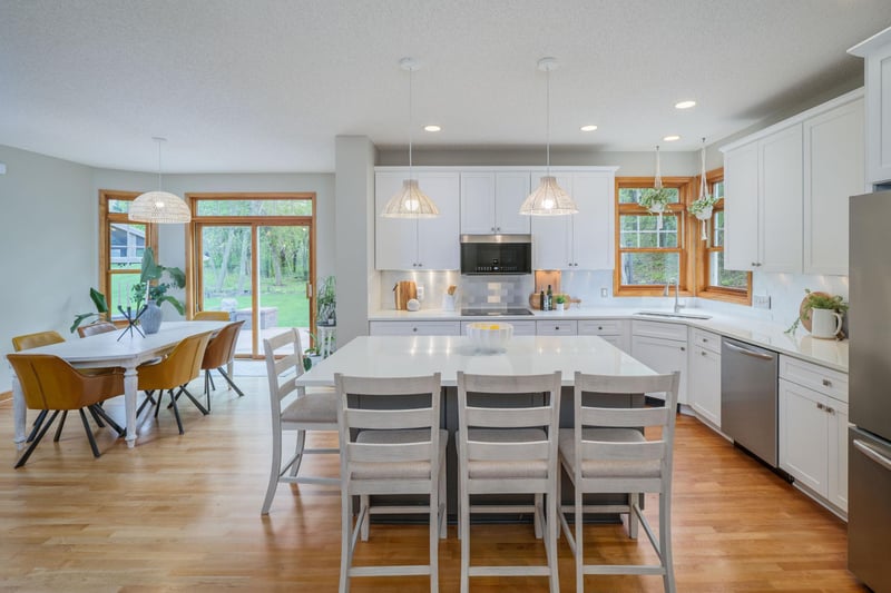 9086 Wildwood Cir, Shakopee, MN 55379