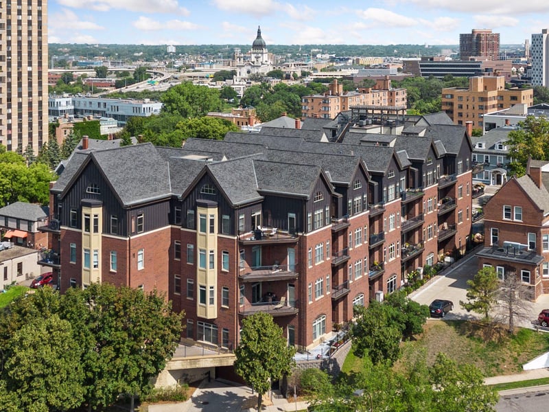 301 Clifton Ave #3D, Minneapolis, MN 55403
