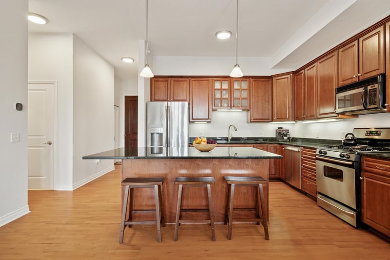 301 Clifton Ave #3D, Minneapolis, MN 55403