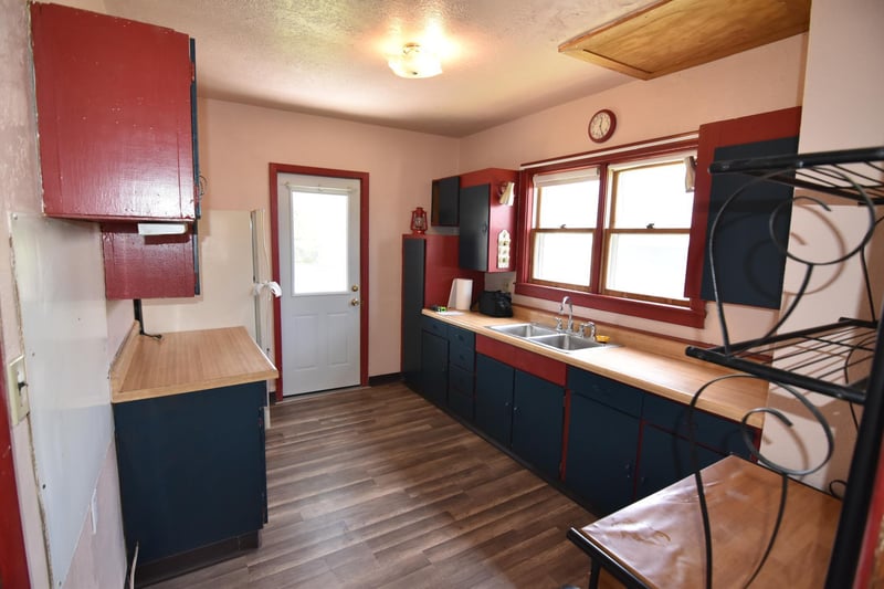 321 1st Ave SW, Baudette, MN 56623