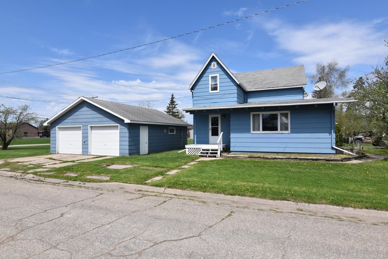 321 1st Ave SW, Baudette, MN 56623