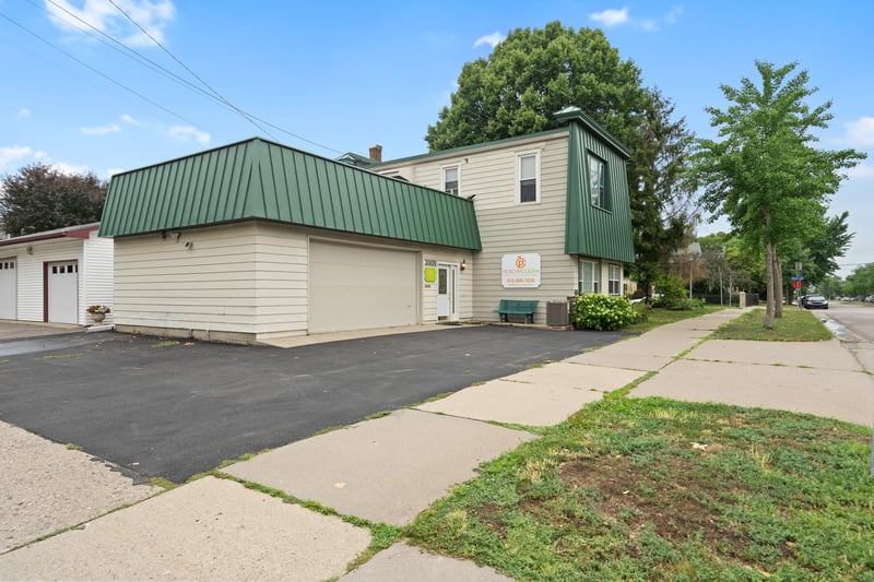 3101 Irving Ave S, Minneapolis, MN 55408