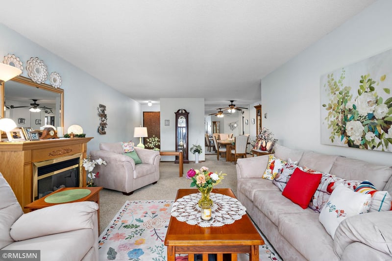 999 41st Ave NE #314, Columbia Heights, MN 55421