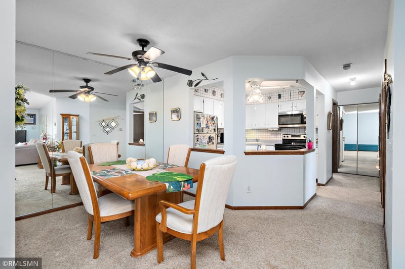 999 41st Ave NE #314, Columbia Heights, MN 55421
