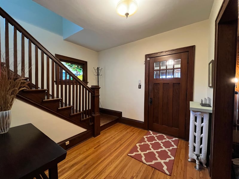 214 Emerald St SE, Minneapolis, MN 55414