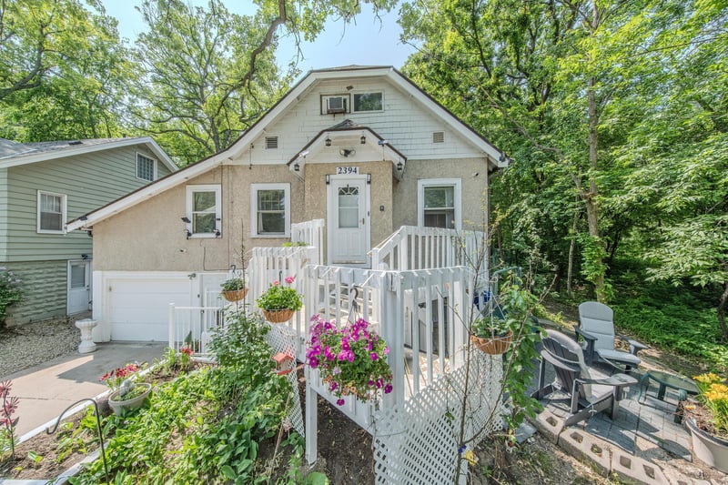 2394 Valentine Ave, Saint Paul, MN 55108
