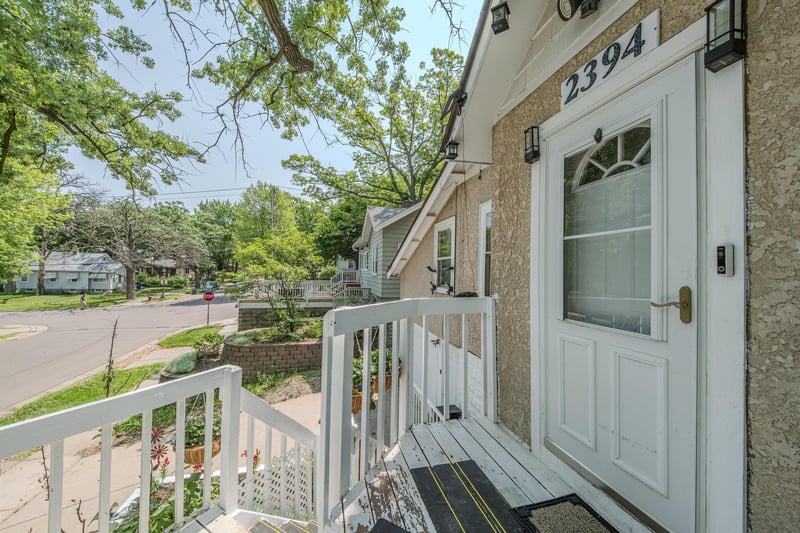 2394 Valentine Ave, Saint Paul, MN 55108