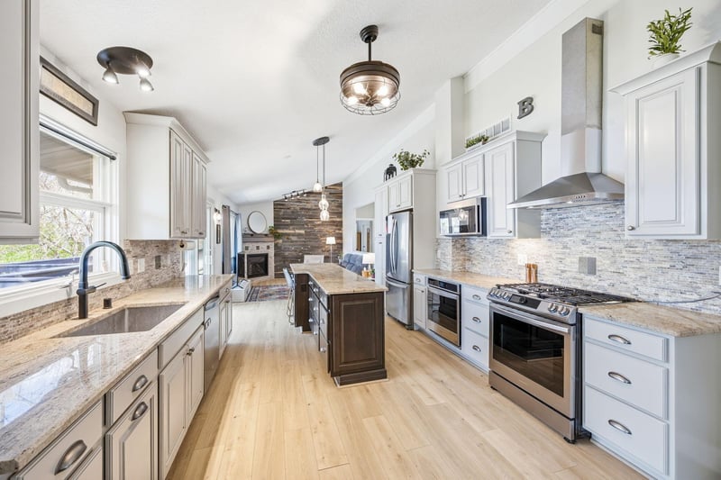 429 Reflection Rd, Apple Valley, MN 55124