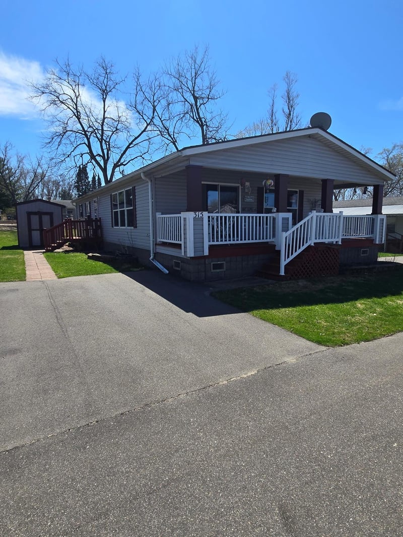 30160 Olinda Trl #315, Lindstrom, MN 55045