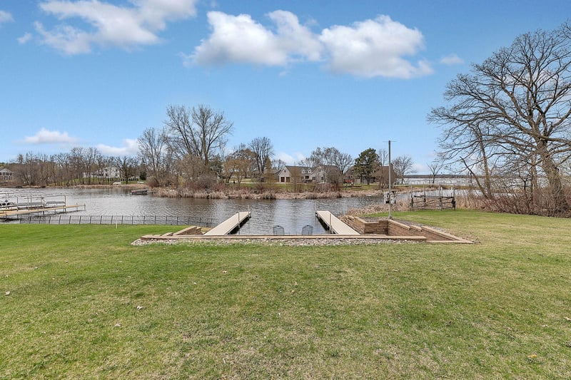 3604 Crestwood Dr NE, Alexandria, MN 56308