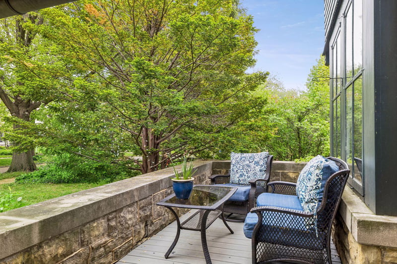 502 Grand Hill, Saint Paul, MN 55102