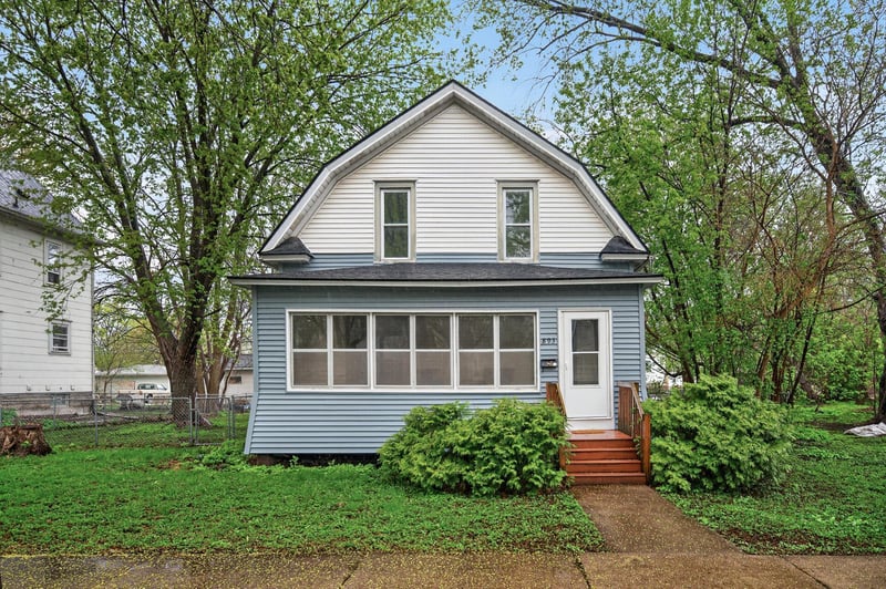 893 22nd Ave SE, Minneapolis, MN 55414