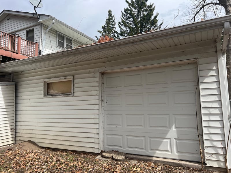 30510 Vine St, Lindstrom, MN 55045