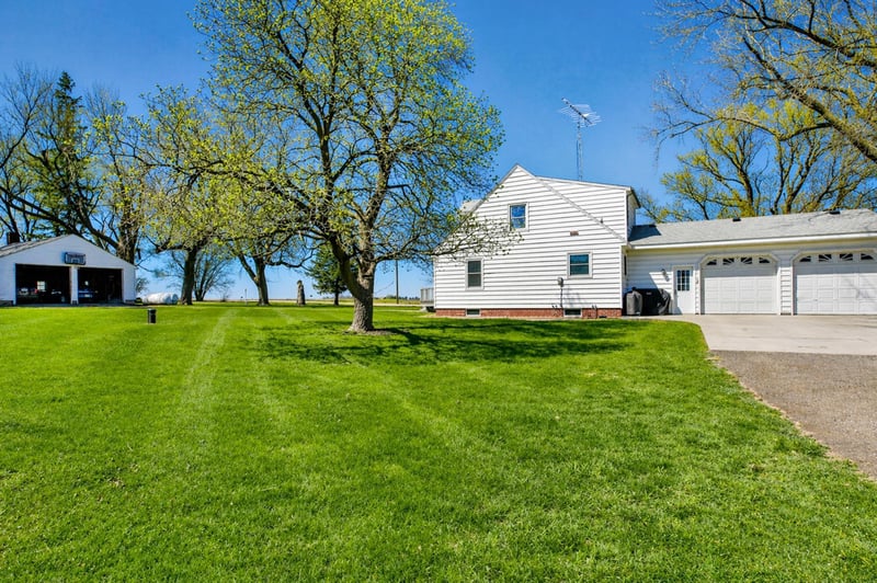 14700 235th Ave, New Richland, MN 56072
