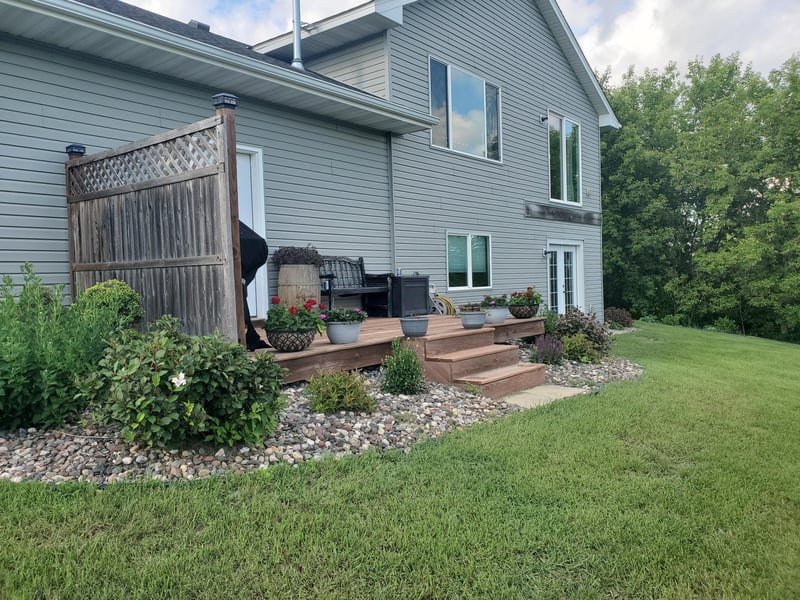822 Deer Pa, Montgomery, MN 56069
