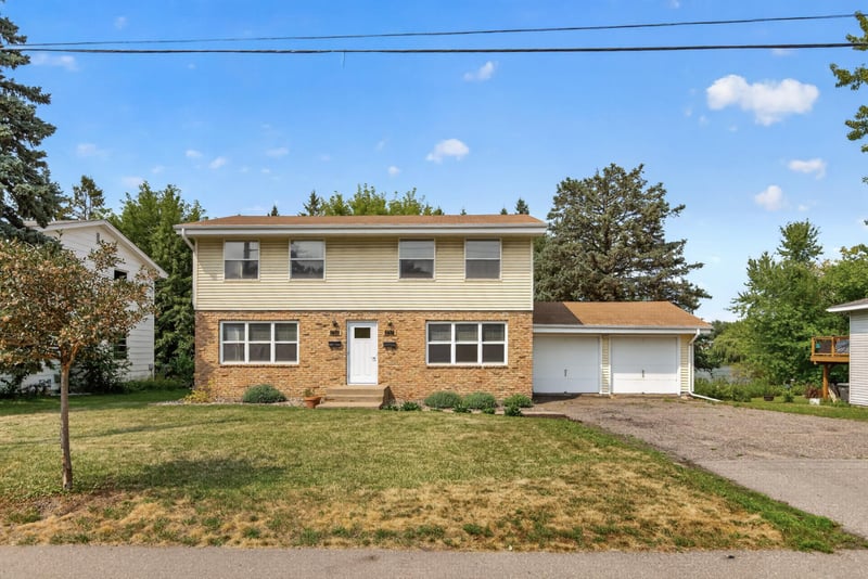 1715 37th Ave NE, Columbia Heights, MN 55421