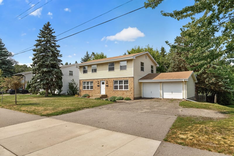 1715 37th Ave NE, Columbia Heights, MN 55421