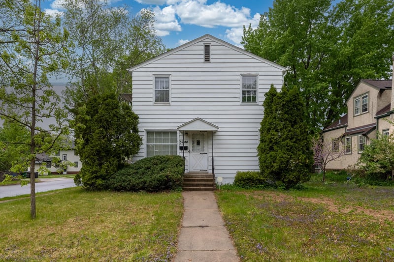 3244 21st Ave S, Minneapolis, MN 55407