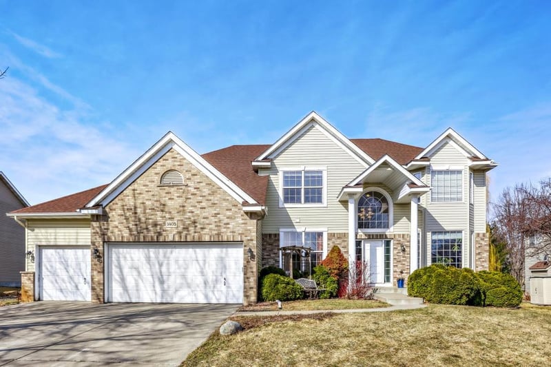 1405 Overlook Ct, Elko New Market, MN 55054
