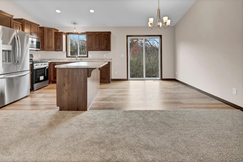 2552 Topaz St, Saint Augusta, MN 56301