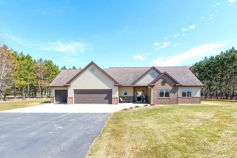 12372 Airport Rd, Staples, MN 56479