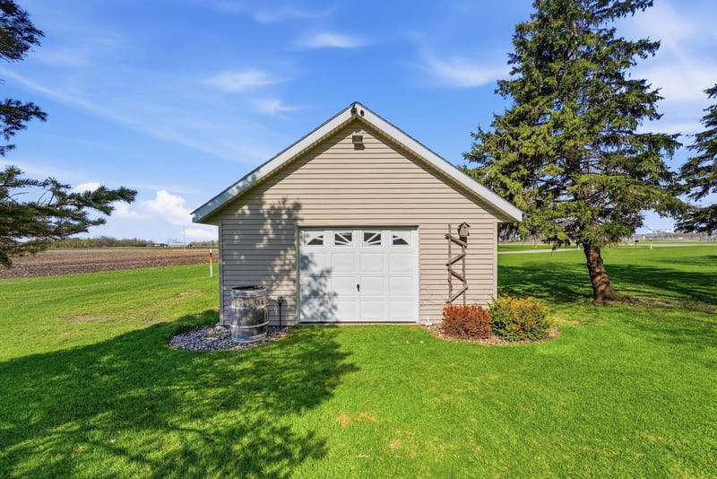 2859 19th Ave SW, Willmar, MN 56201