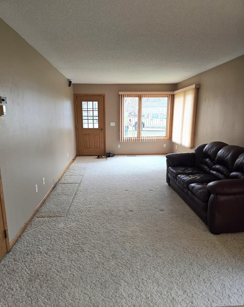 308 N Renville St, Winthrop, MN 55396