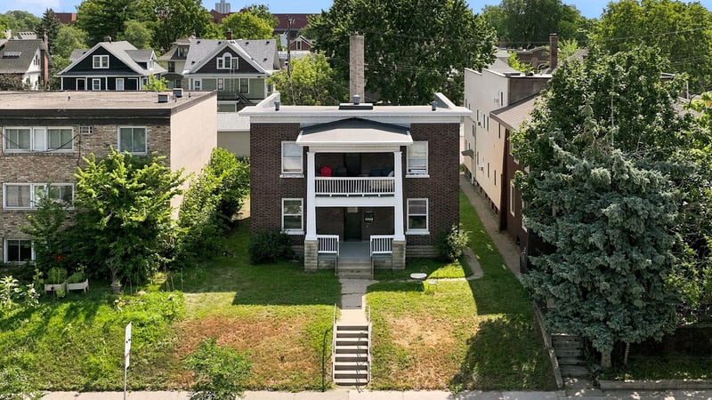 2641 Lyndale Ave S, Minneapolis, MN 55408