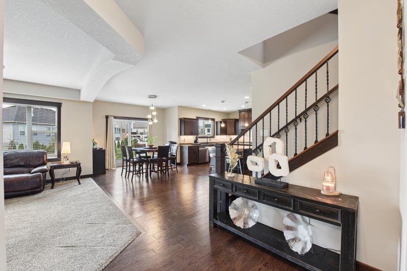 19949 Hamburg Ave, Lakeville, MN 55044