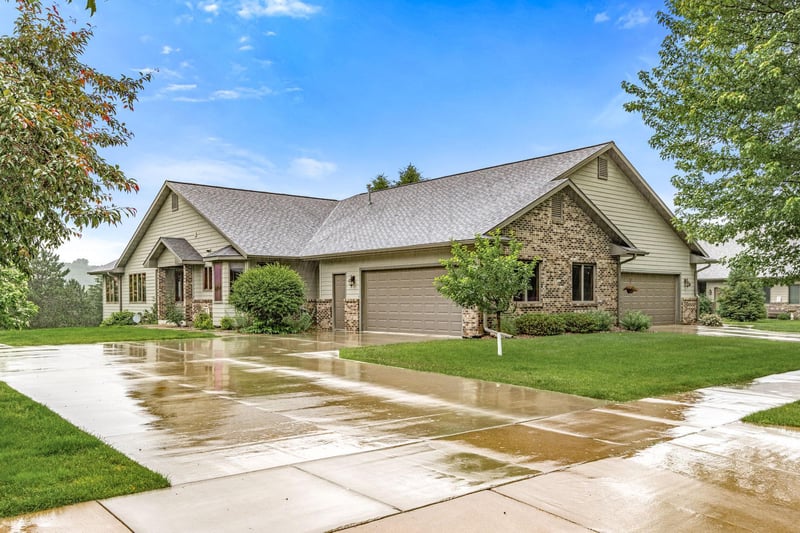 2608 E Princeton Ave, Eau Claire, WI 54703
