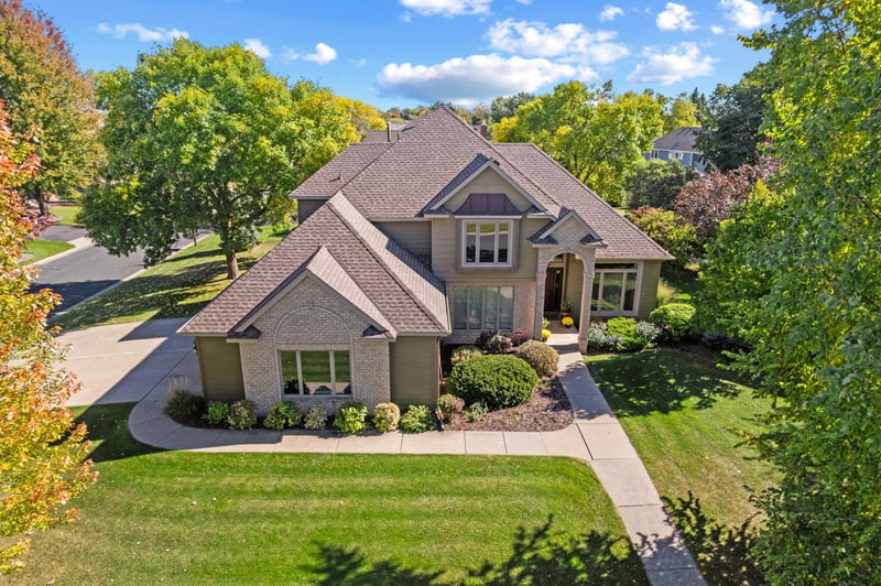 8048 Ranchview Ln N, Maple Grove, MN 55311