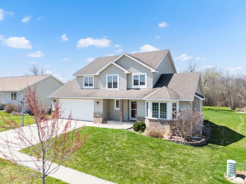 413 Georgetown Dr SE, Stewartville, MN 55976